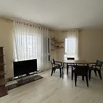 Apartment In Qerret