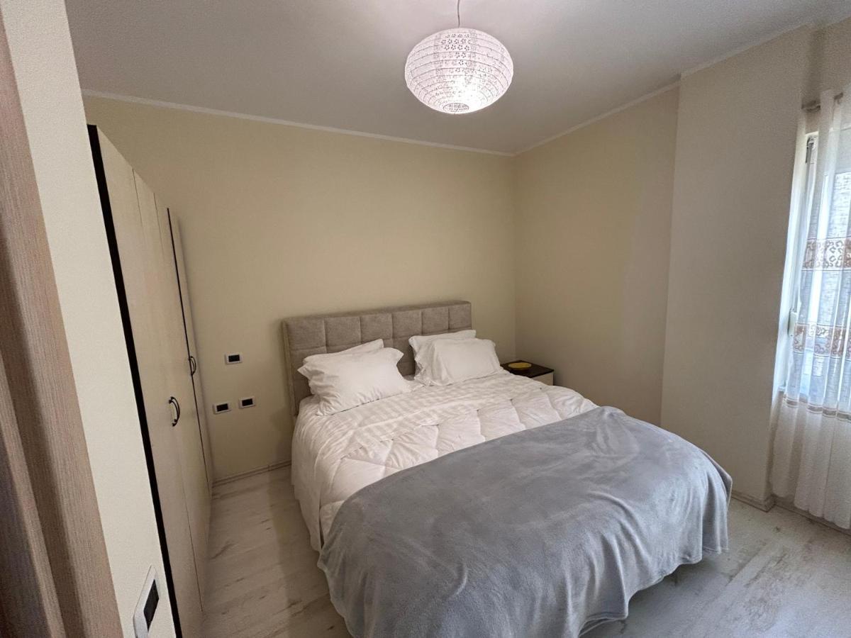 In Qerret Apartament Golem (Tirana)