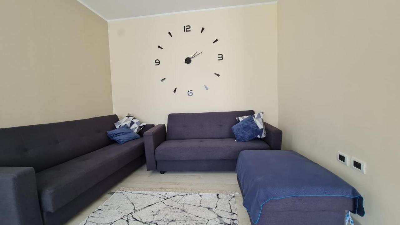 In Qerret Apartament Golem (Tirana)